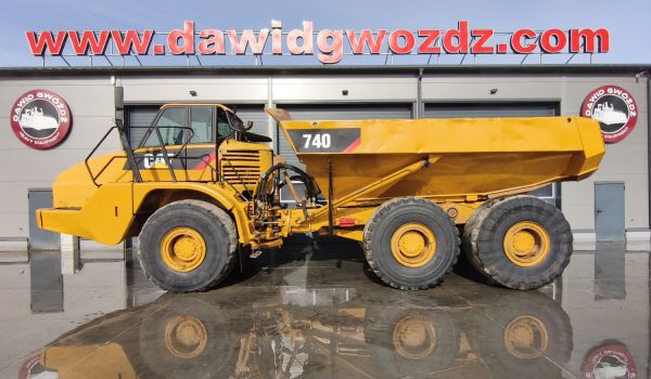 CATERPILLAR 740