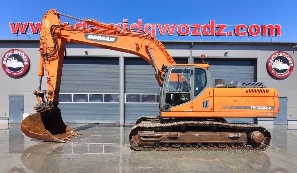 DOOSAN DX300LC