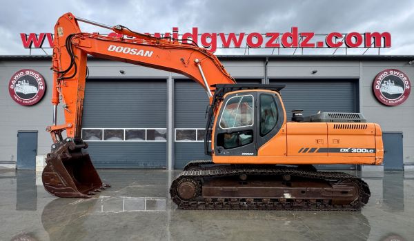 DOOSAN DX300LC
