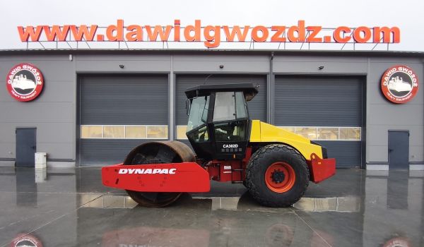 DYNAPAC CA302D