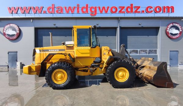 VOLVO L90C