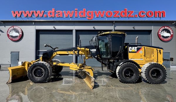 CATERPILLAR 140M AWD