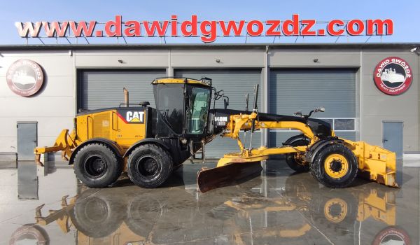 CATERPILLAR 140M AWD